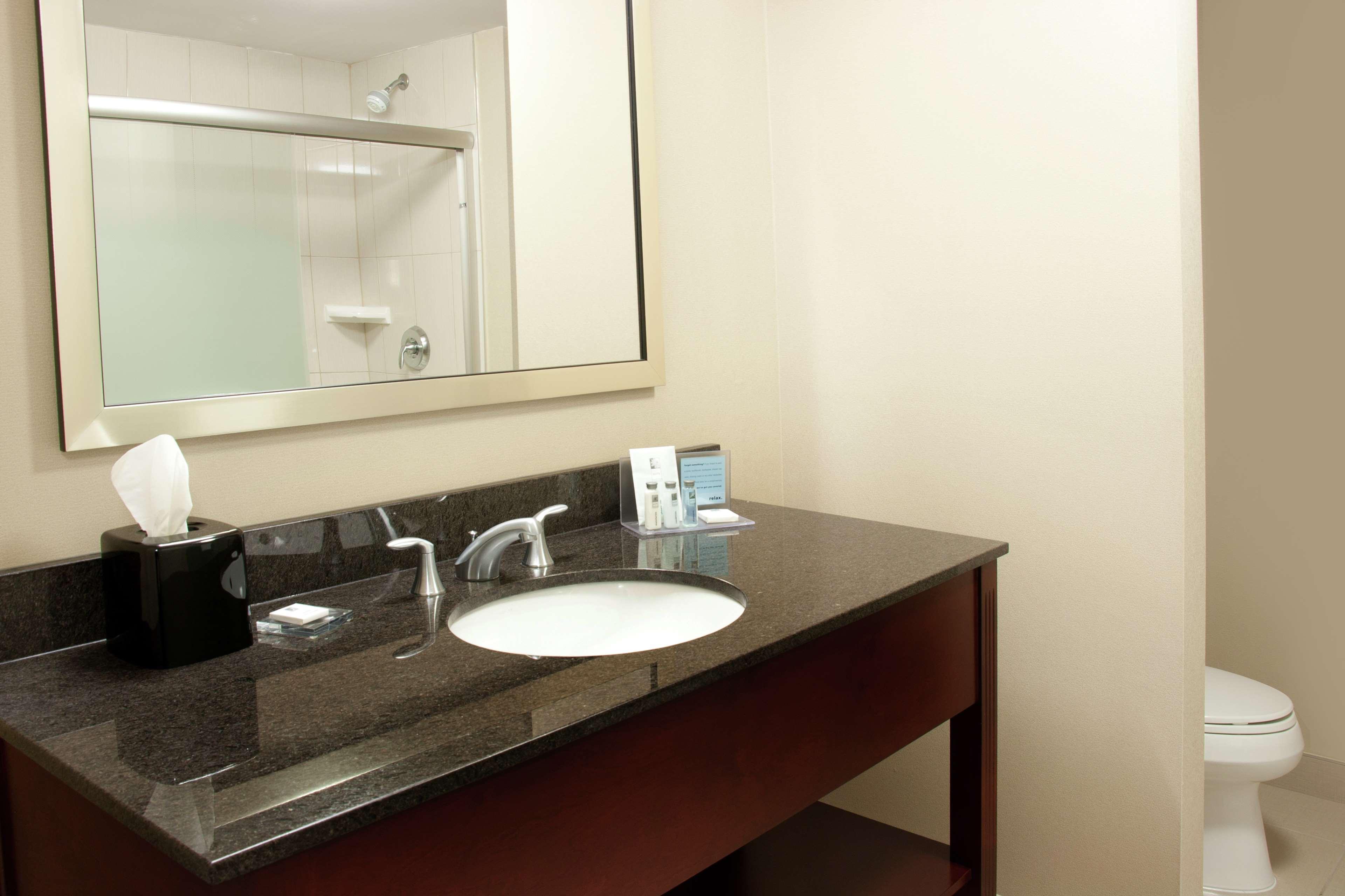 Hampton Inn By Hilton Brampton - Toronto Kültér fotó