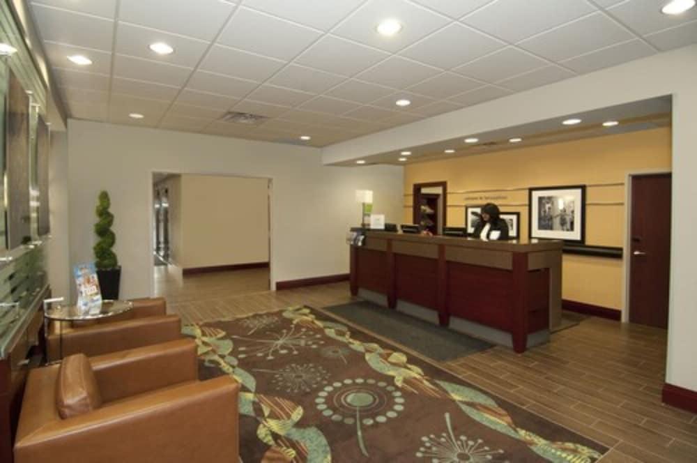 Hampton Inn By Hilton Brampton - Toronto Kültér fotó